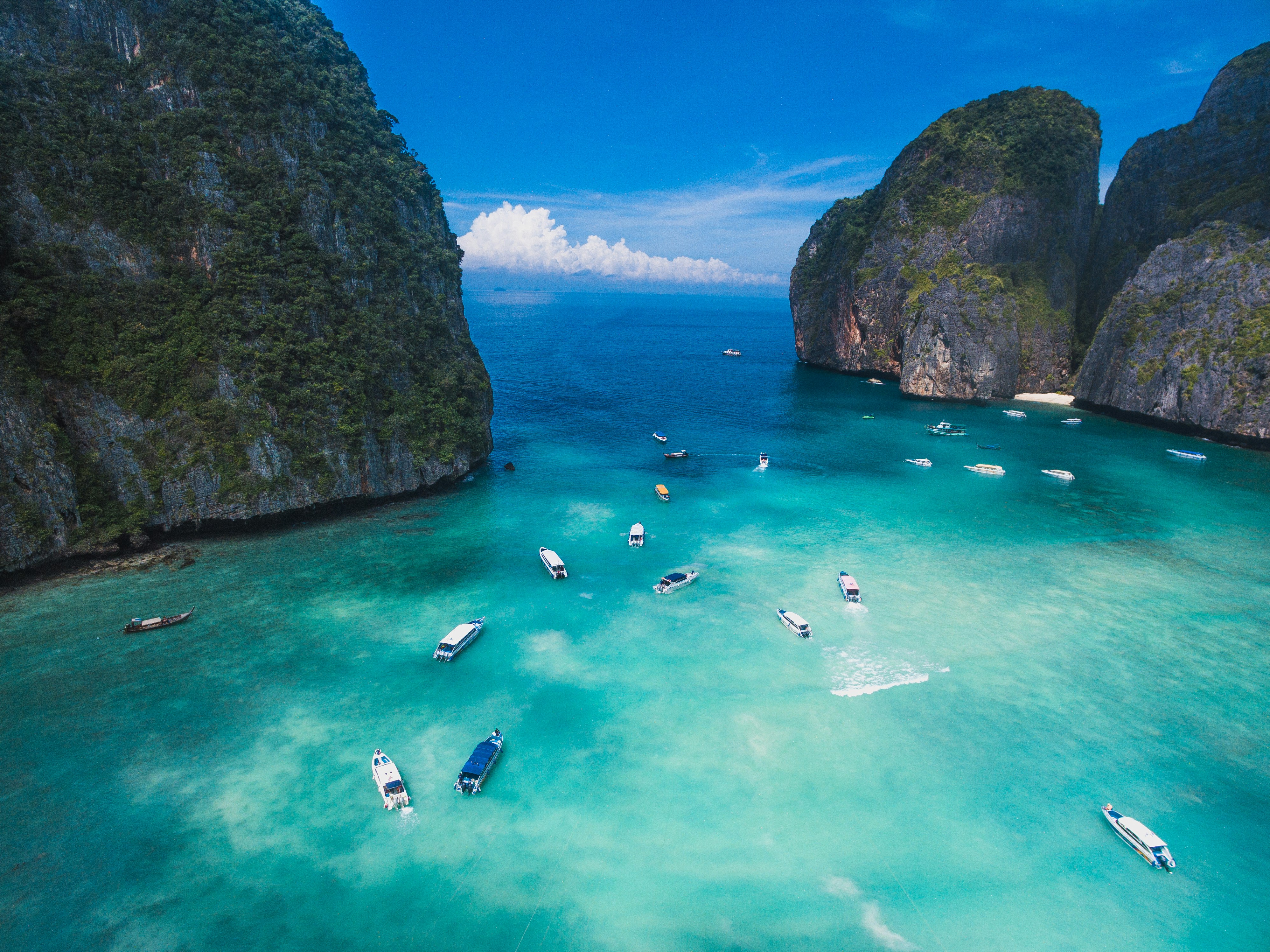 Thailand – Golden Temples & Tropical Islands for 16 days !