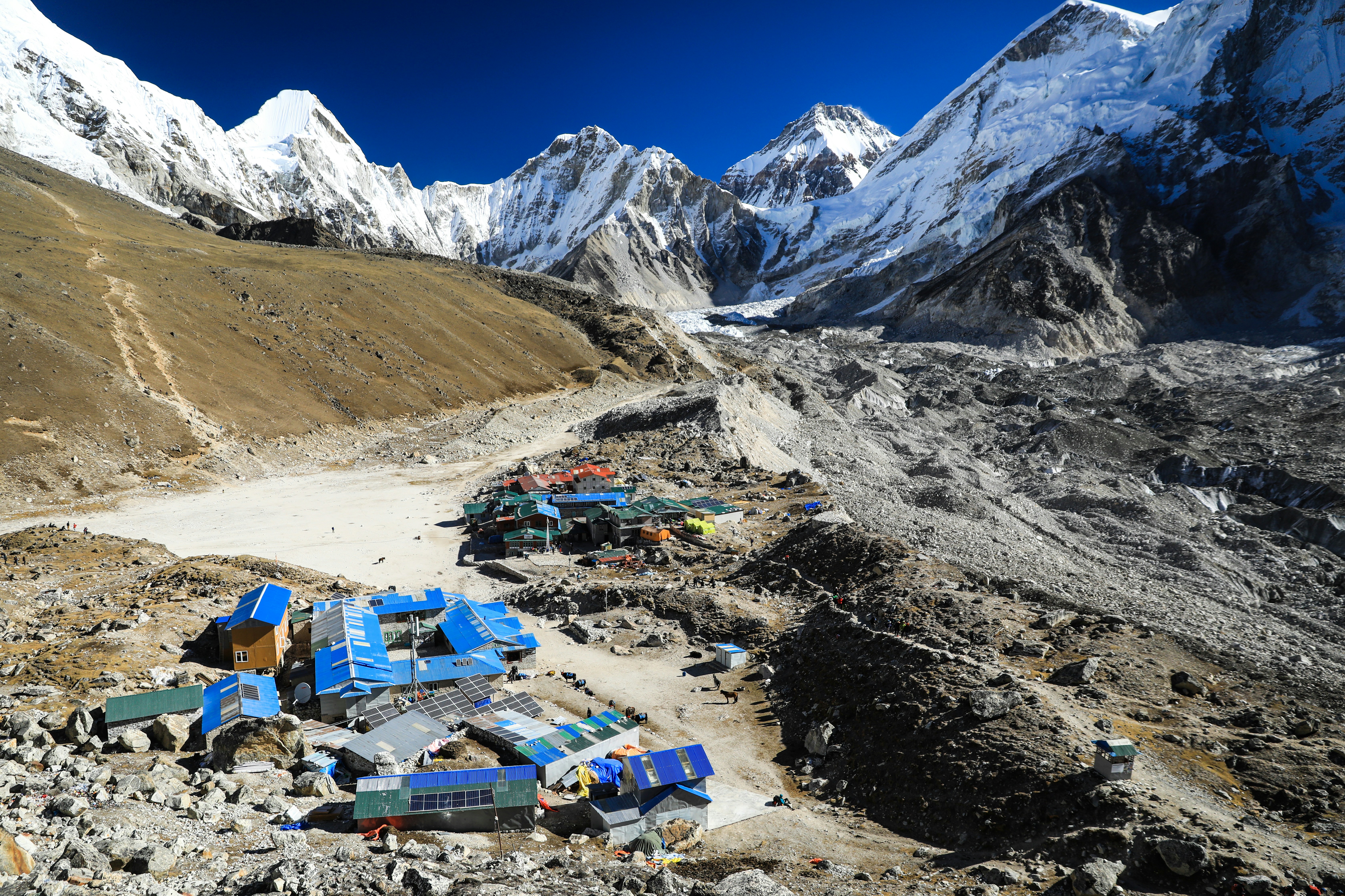 Trek to Deboche